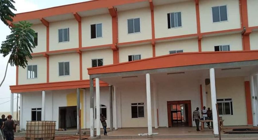 Palais de Justice d'Abong-Mbang